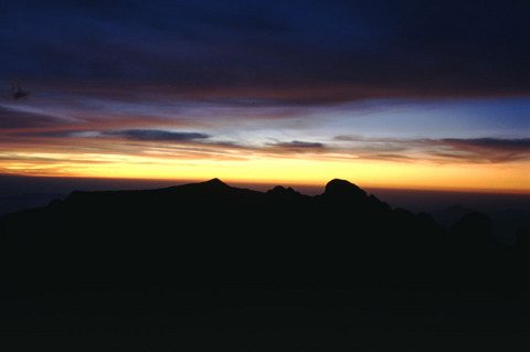 borneo - mt kinabalu sunrise 2.jpg